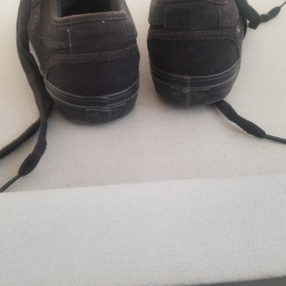 Shoes - Picture 3 of 3